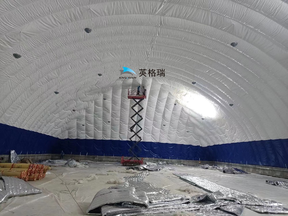 氣膜館內(nèi)為什么要安裝保溫棉呢？安裝保溫棉的好處是什么呢？